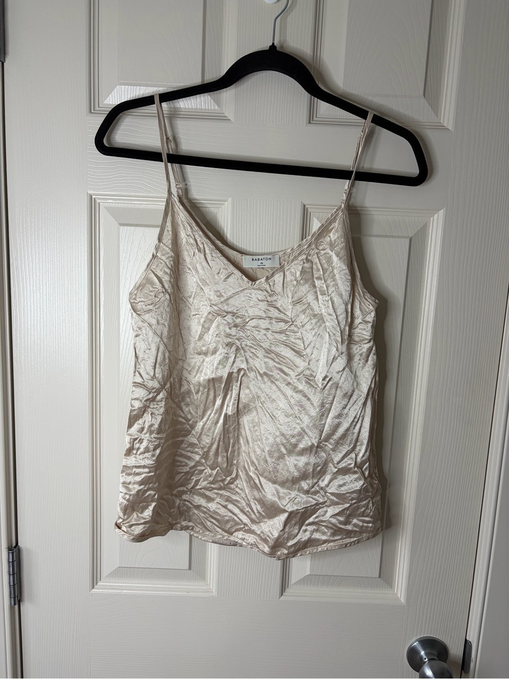 🦋 BABATON - XS Tank Top - Needs to be Steamed